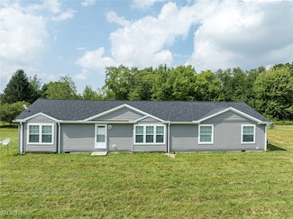5719 N Richmond Rd, Pierpont, OH 44082