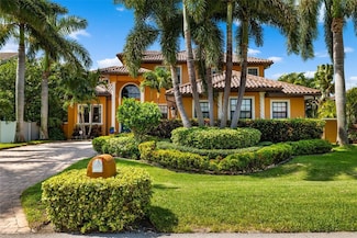 620 Ponce de Leon Dr, Saint Petersburg, FL 33715