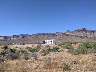 4597 Hopi Rd, Golden Valley, AZ 86413
