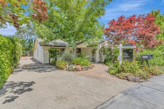 2070 Mills Ave, Menlo Park, CA 94025
