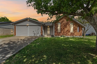 1420 Laurel Ln, Cleburne, TX 76033