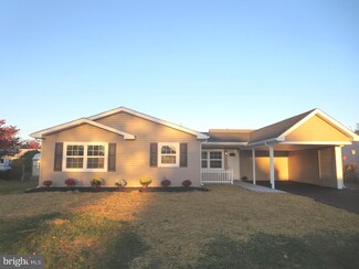 36 Post Ln, Levittown, PA 19054
