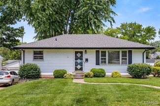 895 Harrison St, Florissant, MO 63031