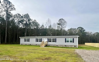 1908 Rooks Rd, Atkinson, NC 28421