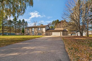 2835 Laurel St S, Cambridge, MN 55008