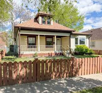 584 2nd St, Phillipsburg, KS 67661