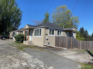 8105 240th St SW, Edmonds, WA 98026