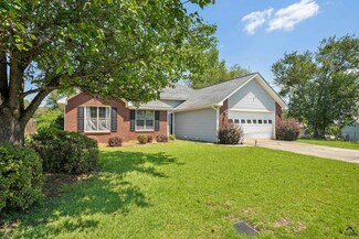 200 Pebblebrook E, Warner Robins, GA 31088