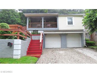 1138 Neville St, Follansbee, WV 26037