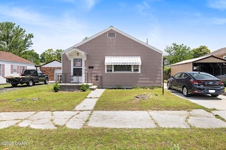 905 S Main St, Galena, KS 66739