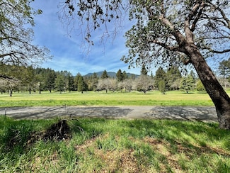 575 Fairway Dr, Willow Creek, CA 95573