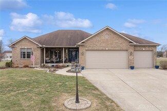 1061 Constitution Dr, Xenia, OH 45385