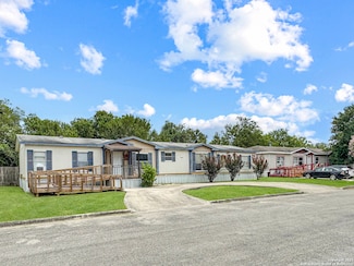 1318 Dunbar Dr, New Braunfels, TX 78130