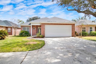 125 Lagoon Dr, Gulf Shores, AL 36542