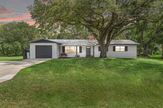 2789 Rainbow Dr, Fort Pierce, FL 34981