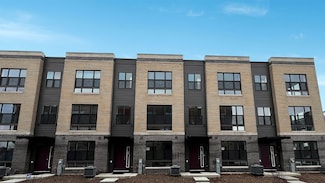 365 Summit Cir, Lombard, IL 60148