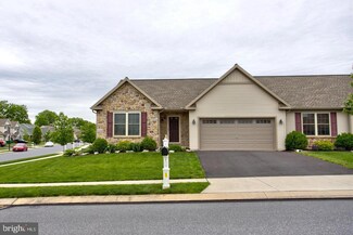 5178 Field View Dr, Mount Joy, PA 17552