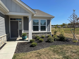 6252 Windcliff Dr, Grove City, OH 43123