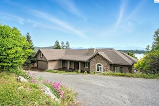 500 Lookout Blvd, Hope, ID 83836