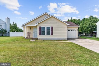 15 Hollybush Dr, Glassboro, NJ 08028