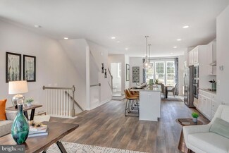 10503 Hinton Way, Manassas, VA 20112