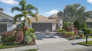 2021 Sherbrook Ave, Davenport, FL 33837