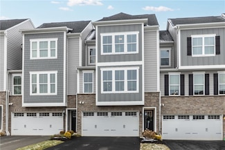405 Spruce Ln, Canonsburg, PA 15317