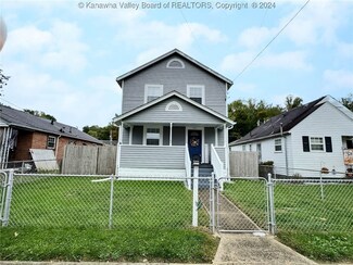 4321 Blackwell St, Charleston, WV 25309