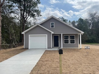 113 Dickson St, Manning, SC 29102