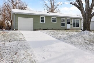 4731 Danbury St NE, Cedar Rapids, IA 52402