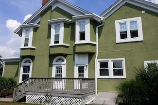10 Ellen Ave Unit 5, Babylon, NY 11702
