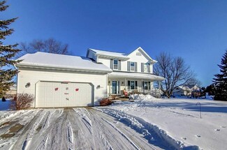 975 Pearl St, Waterloo, WI 53594