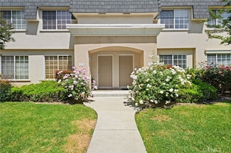 19211 Haynes St Unit 4, Reseda, CA 91335