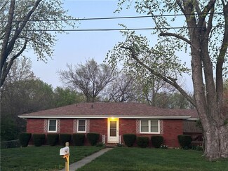 509 S 18th St, Leavenworth, KS 66048
