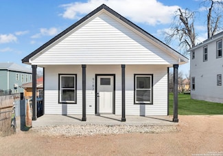 9182 Dawson St, San Antonio, TX 78202