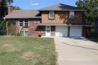 7539 Westridge Rd, Raytown, MO 64138