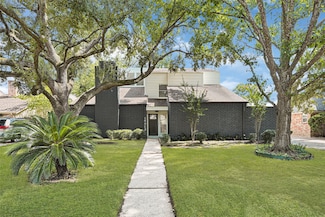 14823 Elmont Dr, Houston, TX 77095