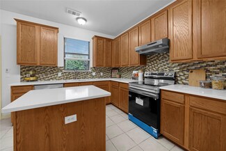 10640 Bluestone Rd, Fort Worth, TX 76108