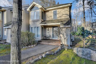 335 Chickagami Ln, Pocono Pines, PA 18350