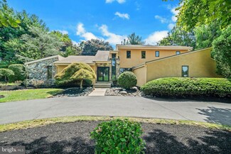 468 Long Ln, Huntingdon Valley, PA 19006