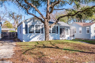 351 Redwood St, San Antonio, TX 78209