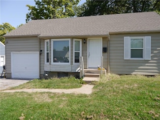 5611 Oakland Ave, Kansas City, MO 64129