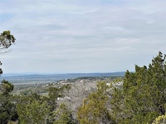 8125 Arroyo Ave, Lago Vista, TX 78645