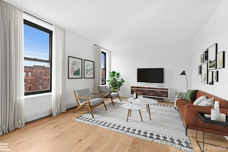 352 W 117th St Unit 5B, New York, NY 10026