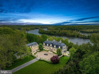 11900 River Rd, Potomac, MD 20854