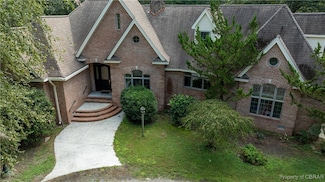 12404 Harcum Rd, Gloucester, VA 23061