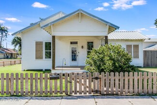 410 S Cunningham St, Rayne, LA 70578