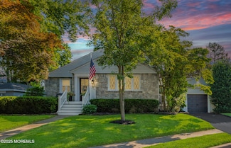79 Lake Shore Dr, Red Bank, NJ 07701