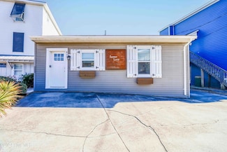 817 N Fort Fisher Blvd, Kure Beach, NC 28449
