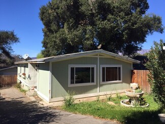 15 Apricot St, Oak View, CA 93022